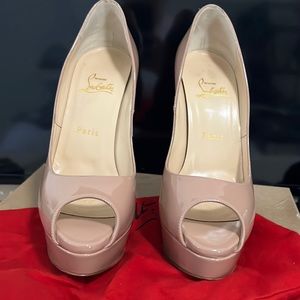 Christian Louboutin Lady Peep 39